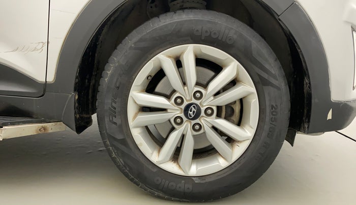 2016 Hyundai Creta SX PLUS 1.6 PETROL, Petrol, Manual, 94,971 km, Right Front Wheel