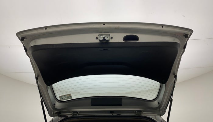 2016 Hyundai Creta SX PLUS 1.6 PETROL, Petrol, Manual, 94,971 km, Boot Door Open