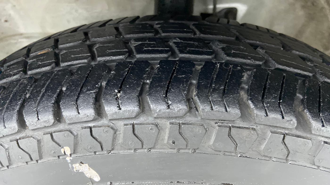 2013 Maruti Wagon R 1.0 LXI, Petrol, Manual, 85,442 km, Left Front Tyre Tread