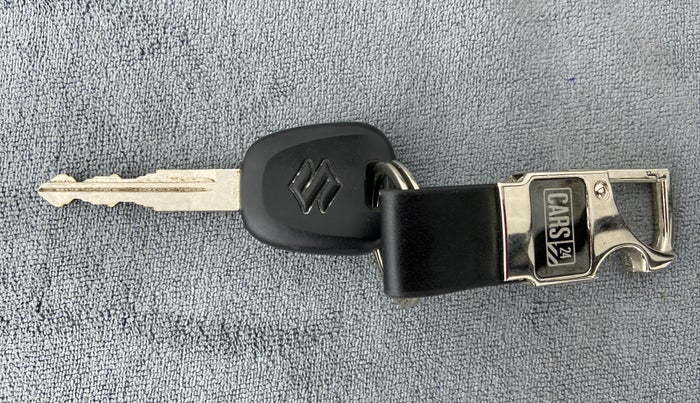 2013 Maruti Wagon R 1.0 LXI, Petrol, Manual, 85,442 km, Key Close Up