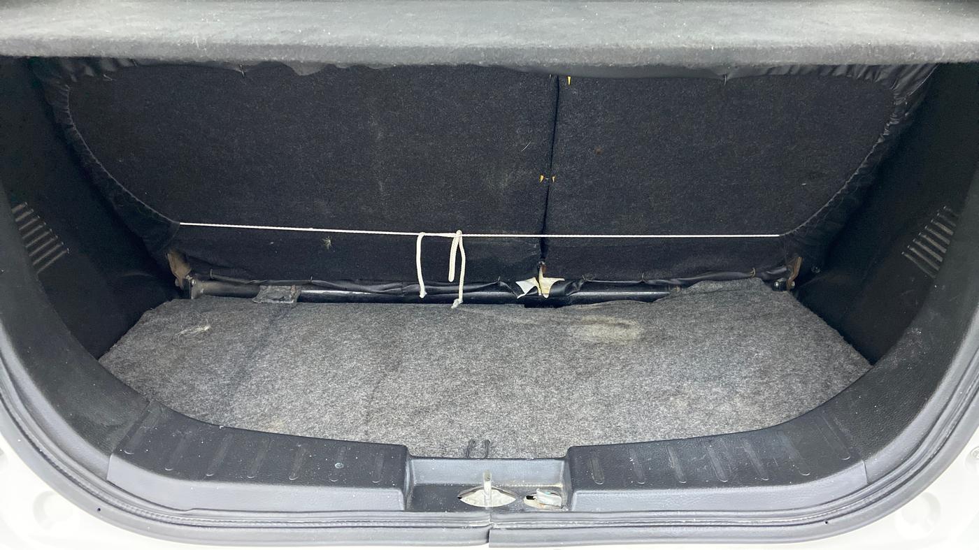 2013 Maruti Wagon R 1.0 LXI, Petrol, Manual, 85,442 km, Boot Inside