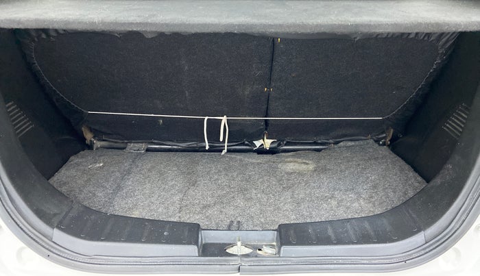 2013 Maruti Wagon R 1.0 LXI, Petrol, Manual, 85,442 km, Boot Inside