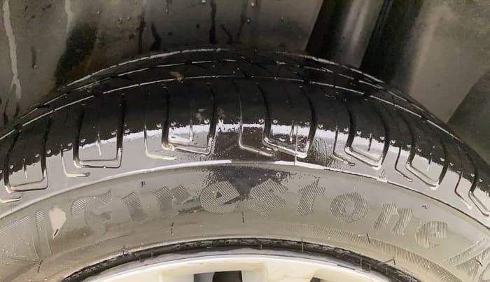 2016 Maruti Ciaz VDI+ SHVS, Diesel, Manual, 67,583 km, Left Rear Tyre Tread