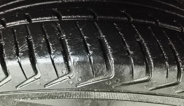 2019 Renault Kwid RXT 1.0 (O), Petrol, Manual, 42,522 km, Right Front Tyre Tread