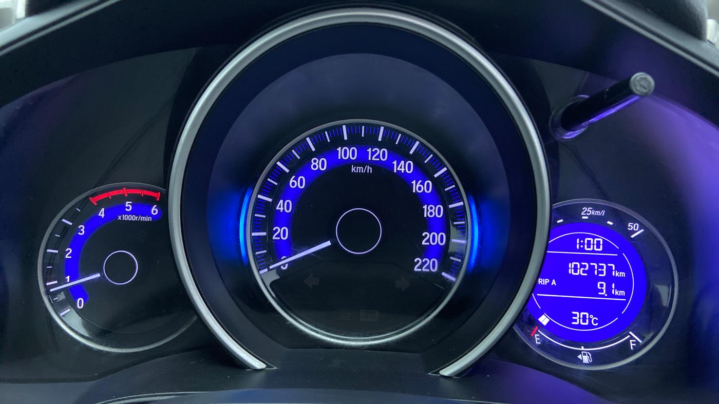 2017 Honda WR-V 1.5 i-DTEC VX MT, Diesel, Manual, 1,03,010 km, Odometer Image