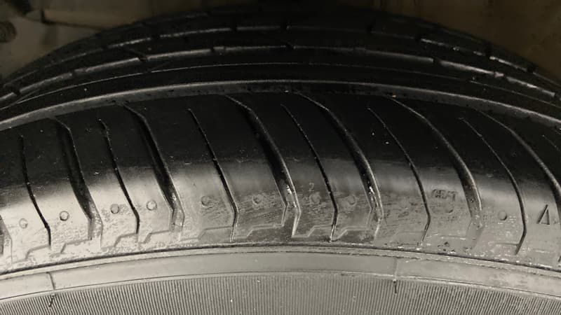 2017 Honda WR-V 1.5 i-DTEC VX MT, Diesel, Manual, 1,03,010 km, Right Front Tyre Tread