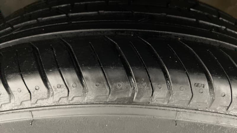 2017 Honda WR-V 1.5 i-DTEC VX MT, Diesel, Manual, 1,03,010 km, Left Front Tyre Tread
