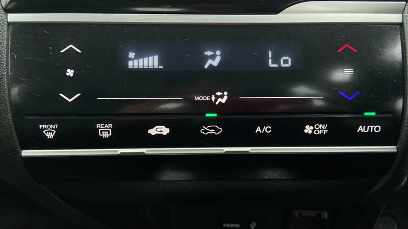 2017 Honda WR-V 1.5 i-DTEC VX MT, Diesel, Manual, 1,03,010 km, Automatic Climate Control