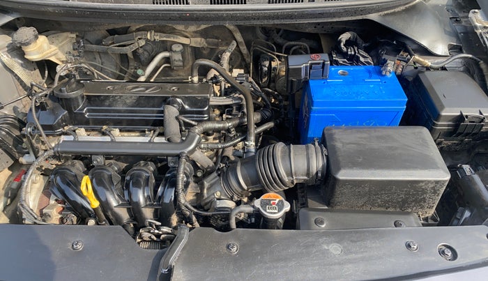 2017 Hyundai Elite i20 ASTA 1.2 (O), Petrol, Manual, 93,604 km, Engine View - Left