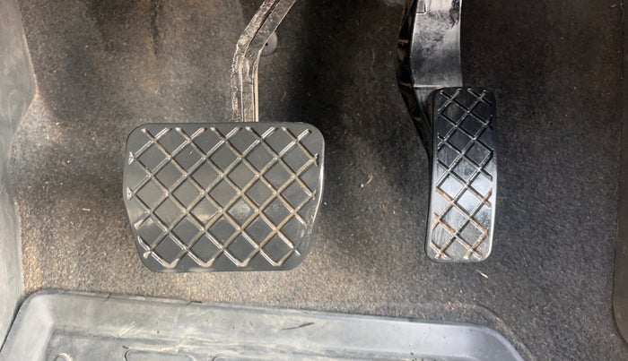 2022 Volkswagen TAIGUN TOPLINE 1.0 TSI AT, Petrol, Automatic, 88,974 km, Pedals