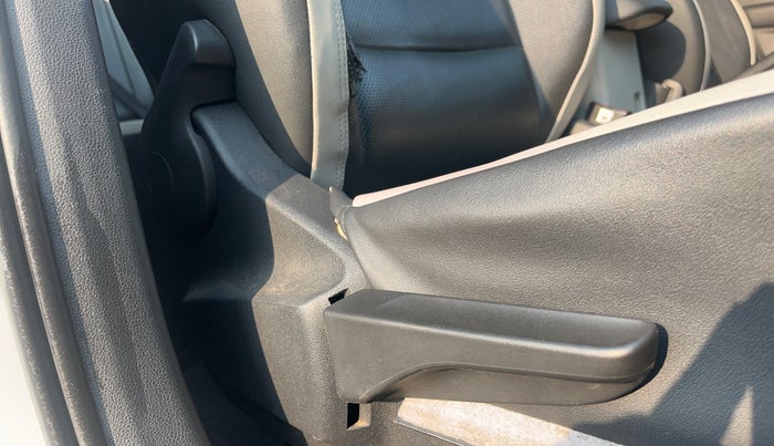 2022 Volkswagen TAIGUN TOPLINE 1.0 TSI AT, Petrol, Automatic, 88,974 km, Driver Side Adjustment Panel