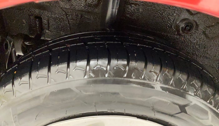 2015 Maruti Celerio ZXI AMT, Petrol, Automatic, 70,766 km, Right Rear Tyre Tread