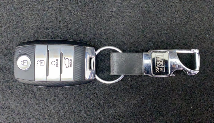 2021 KIA SELTOS HTX 1.5 DIESEL, Diesel, Manual, 1,19,522 km, Key Close Up