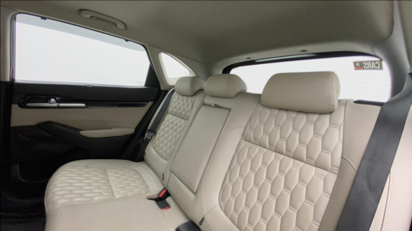 2021 KIA SELTOS HTX 1.5 DIESEL, Diesel, Manual, 1,19,522 km, Right Side Rear Door Cabin