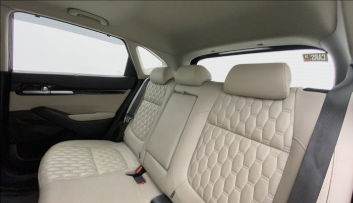 2021 KIA SELTOS HTX 1.5 DIESEL, Diesel, Manual, 1,19,522 km, Right Side Rear Door Cabin