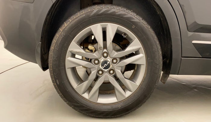 2021 KIA SELTOS HTX 1.5 DIESEL, Diesel, Manual, 1,19,522 km, Right Rear Wheel