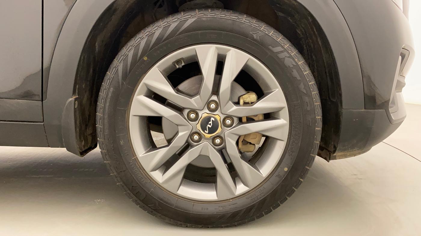 2021 KIA SELTOS HTX 1.5 DIESEL, Diesel, Manual, 1,19,522 km, Right Front Wheel