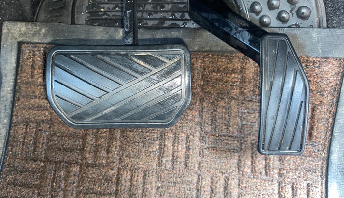 2018 Maruti Wagon R 1.0 VXI AMT, Petrol, Automatic, 15,406 km, Pedals