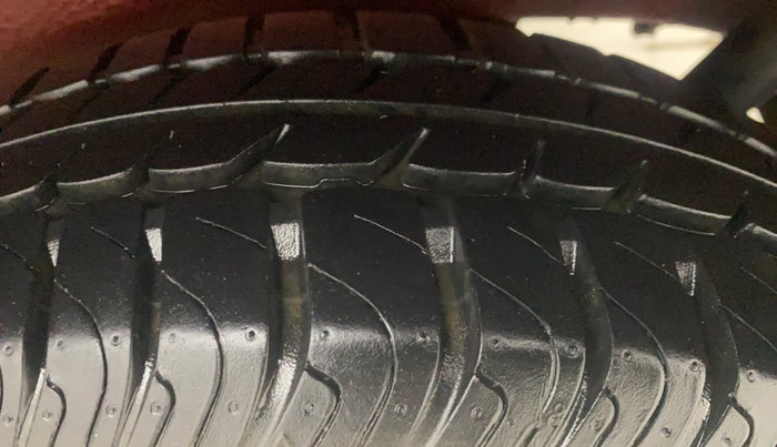 2018 Maruti Wagon R 1.0 VXI AMT, Petrol, Automatic, 15,406 km, Left Rear Tyre Tread