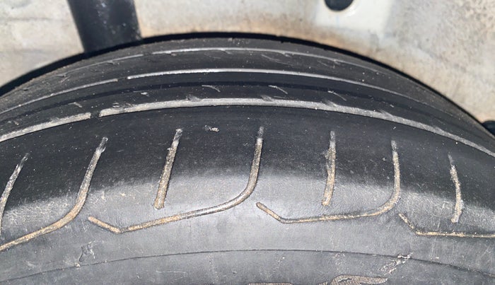 2023 Hyundai Verna S MT 1.5 MPI, Petrol, Manual, 45,673 km, Right Rear Tyre Tread