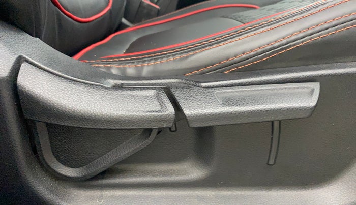 2021 KIA SELTOS HTK PLUS AT 1.5 DIESEL, Diesel, Automatic, 63,013 km, Driver Side Adjustment Panel