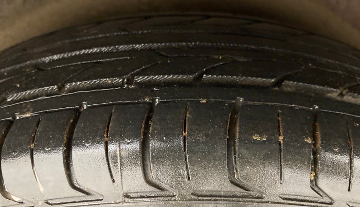 2009 Hyundai i10 MAGNA 1.2, Petrol, Manual, 59,757 km, Right Rear Tyre Tread