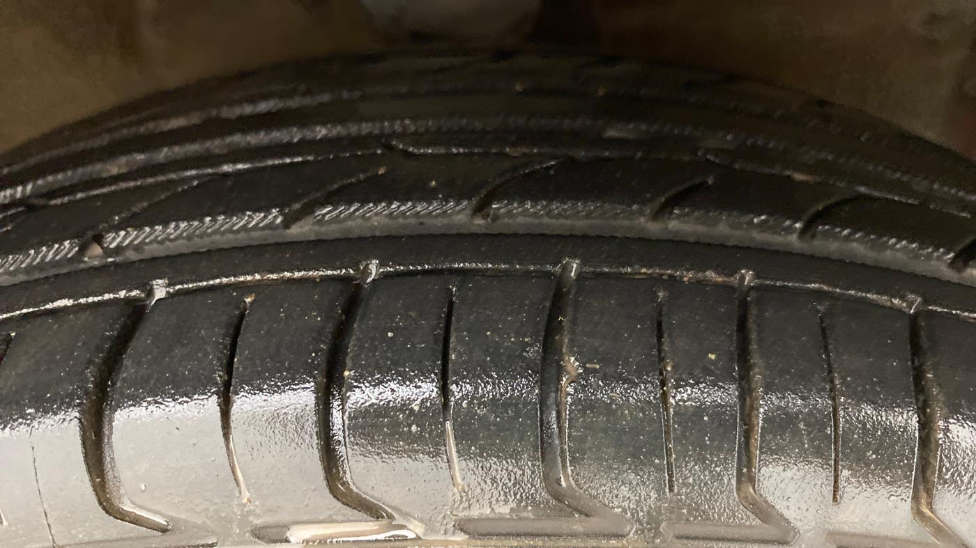 2009 Hyundai i10 MAGNA 1.2, Petrol, Manual, 59,757 km, Right Front Tyre Tread