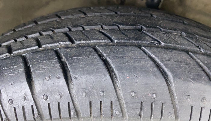 2016 Maruti Celerio ZXI OPT AMT, Petrol, Automatic, 29,876 km, Right Front Tyre Tread