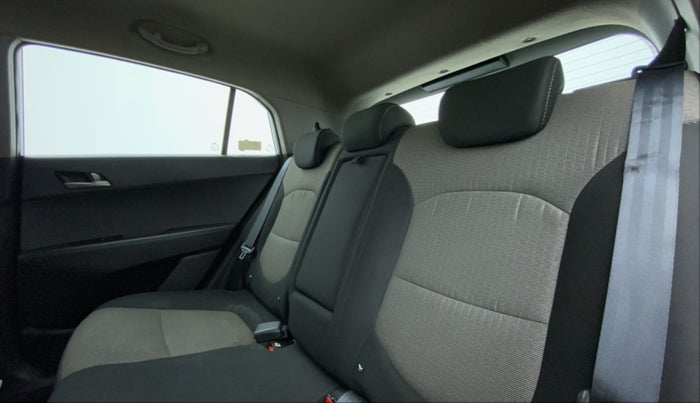 2017 Hyundai Creta SX PLUS AT 1.6 DIESEL, Diesel, Automatic, 43,615 km, Right Side Rear Door Cabin