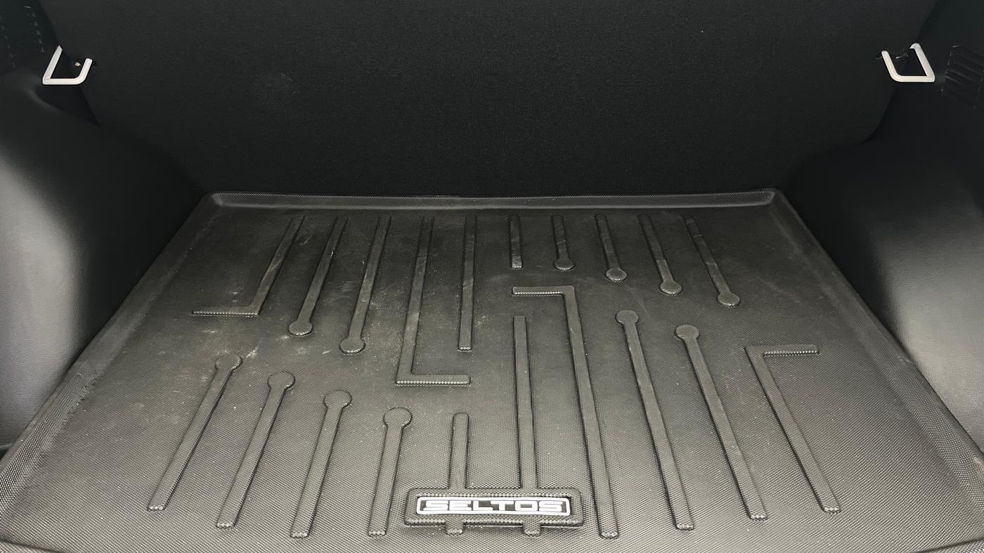 2025 KIA SELTOS HTE (O)1.5 Petrol MT, Petrol, Manual, 5,525 km, Boot Inside