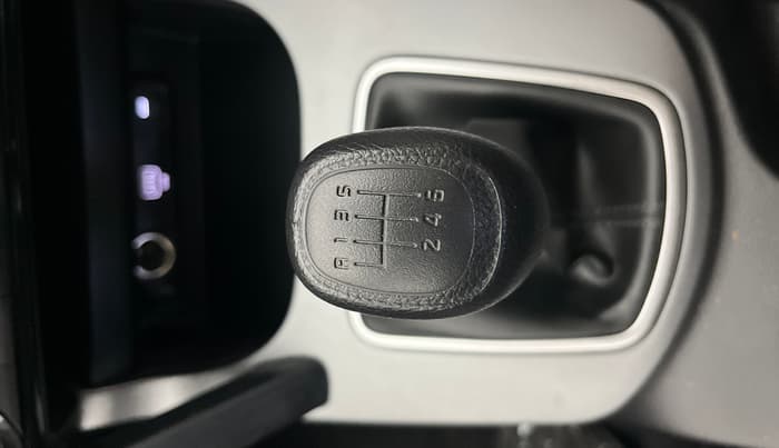2025 KIA SELTOS HTE (O)1.5 Petrol MT, Petrol, Manual, 5,525 km, Gear Lever