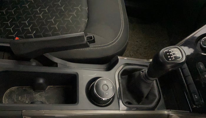 2022 Tata NEXON XM SUNROOF PETROL, Petrol, Manual, 24,651 km, Gear Lever