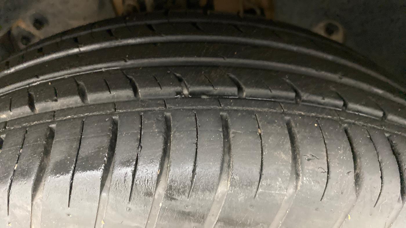 2019 Renault Captur RXE diesel (MT), Diesel, Manual, 49,378 km, Left Front Tyre Tread