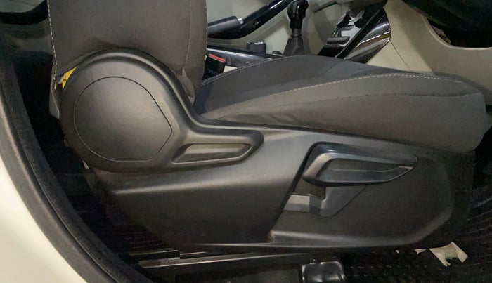 2022 Tata NEXON XZ PLUS (O) DIESEL, Diesel, Manual, 71,745 km, Driver Side Adjustment Panel