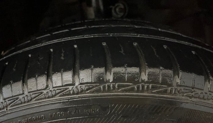 2014 Honda Amaze 1.2L I-VTEC S, Petrol, Manual, 42,045 km, Right Front Tyre Tread