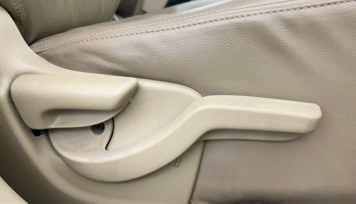 2014 Honda Amaze 1.2L I-VTEC S, Petrol, Manual, 42,045 km, Driver Side Adjustment Panel