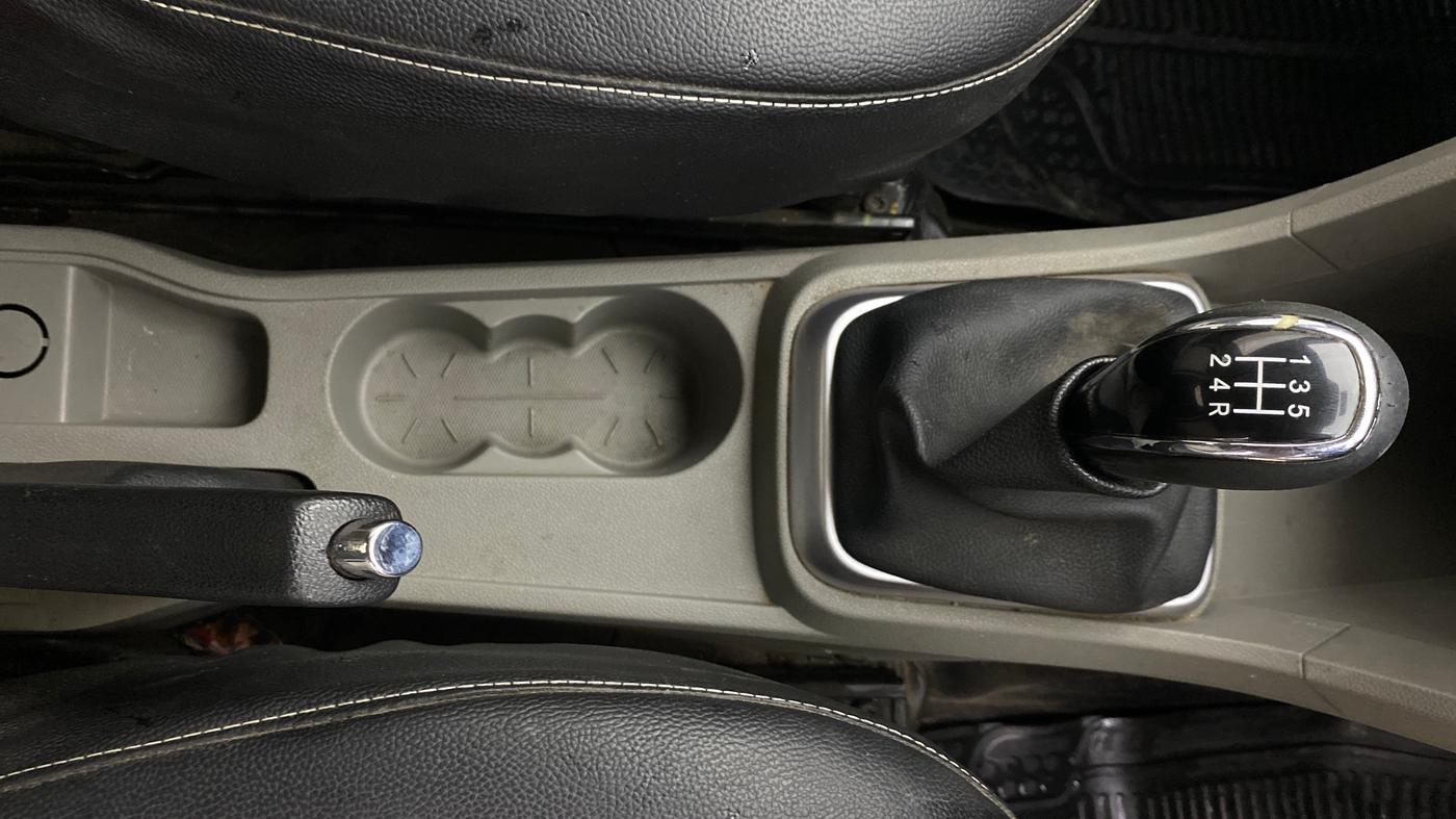 2017 Tata Tiago XZ(O) PETROL, Petrol, Manual, 90,426 km, Gear Lever