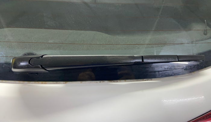 2016 Hyundai Elite i20 ASTA 1.4 CRDI, Diesel, Manual, 1,00,375 km, Rear Wiper