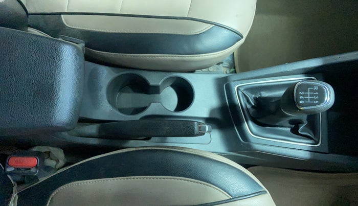 2016 Hyundai Elite i20 ASTA 1.4 CRDI, Diesel, Manual, 1,00,375 km, Gear Lever