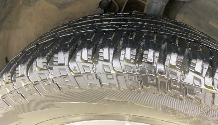 2019 Renault Duster 110 PS RXS 4X4 OPT DIESEL, Diesel, Manual, 64,285 km, Right Front Tyre Tread