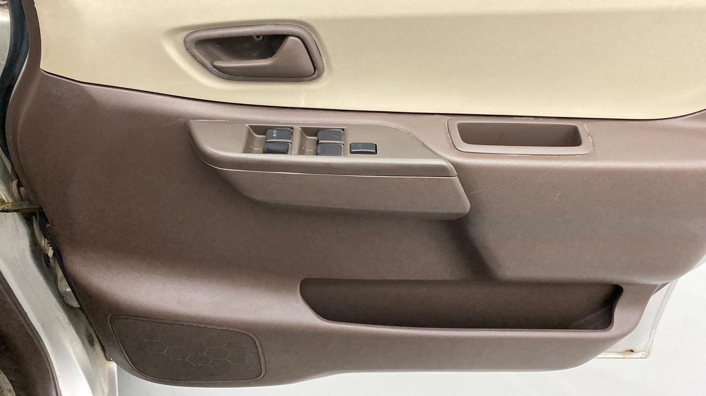2011 Maruti Zen Estilo VXI, Petrol, Manual, 1,03,910 km, Driver Side Door Panels Control