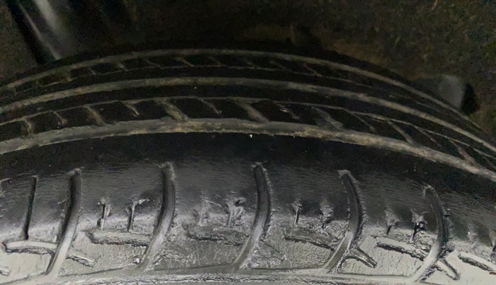 2018 Maruti Baleno DELTA PETROL 1.2, Petrol, Manual, 79,147 km, Right Rear Tyre Tread