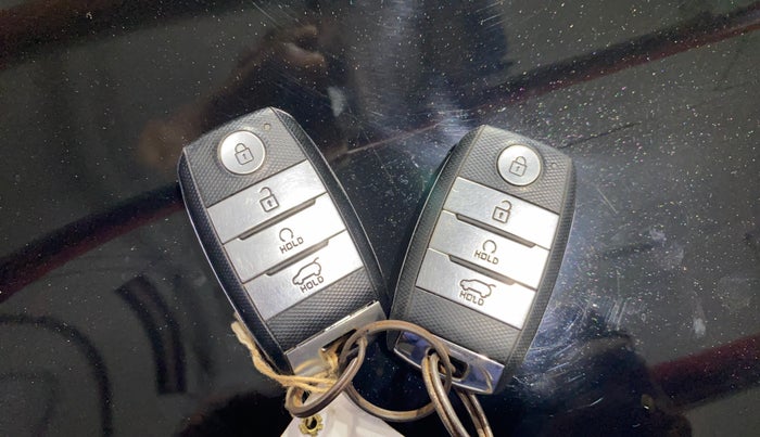 2022 KIA SONET HTX 1.5, Diesel, Manual, 71,337 km, Key Close Up