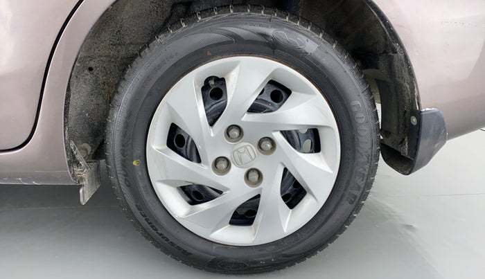 2013 Honda Amaze 1.5 SMT I DTEC, Diesel, Manual, 49,495 km, Left Rear Wheel