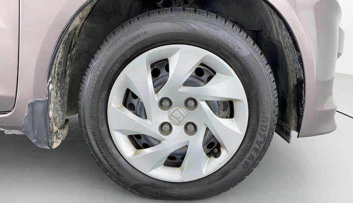 2013 Honda Amaze 1.5 SMT I DTEC, Diesel, Manual, 49,495 km, Right Front Wheel