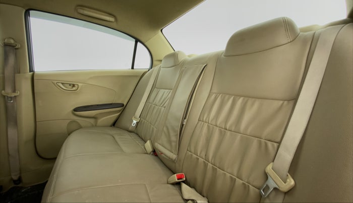 2013 Honda Amaze 1.5 SMT I DTEC, Diesel, Manual, 49,495 km, Right Side Rear Door Cabin