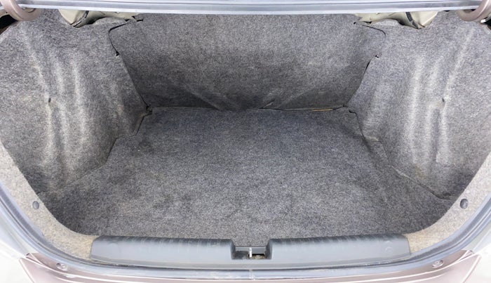 2013 Honda Amaze 1.5 SMT I DTEC, Diesel, Manual, 49,495 km, Boot Inside