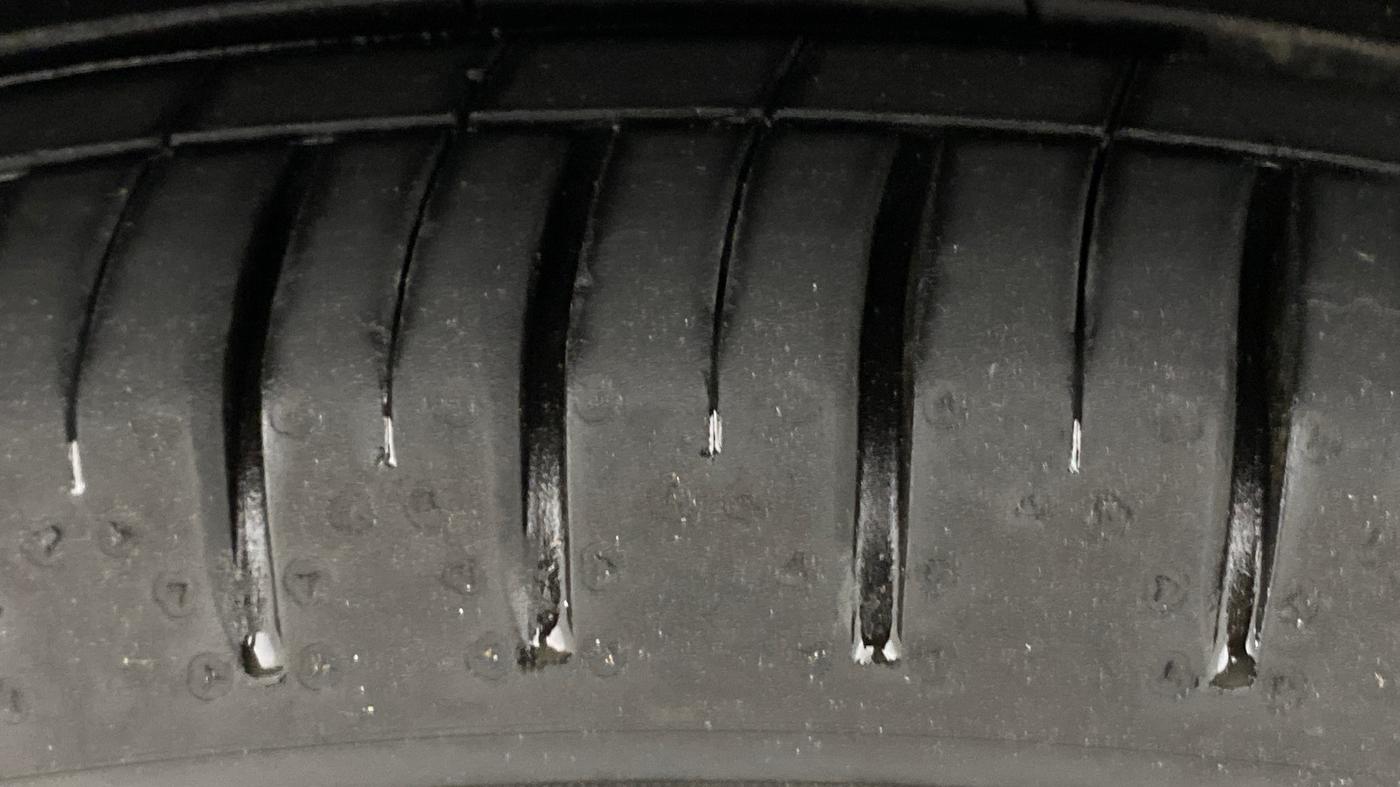 2021 KIA SELTOS X LINE 1.4 PETROL DCT, Petrol, Automatic, 58,027 km, Left Front Tyre Tread