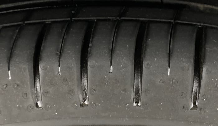 2021 KIA SELTOS X LINE 1.4 PETROL DCT, Petrol, Automatic, 58,027 km, Left Front Tyre Tread