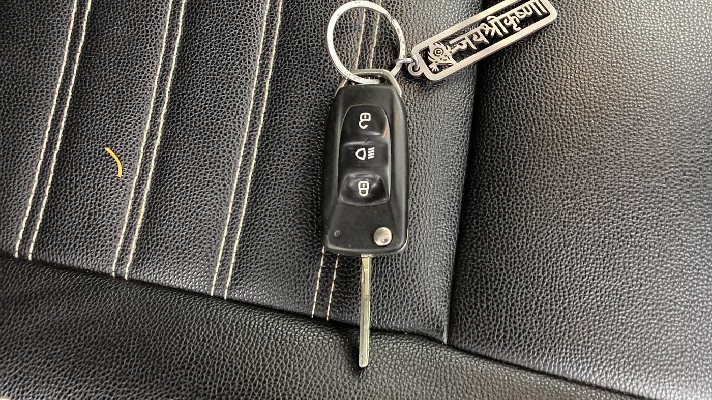 2021 Tata ALTROZ XM PLUS PETROL, Petrol, Manual, 55,080 km, Key Close Up
